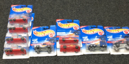 (9) Race Truck Series Hot wheels