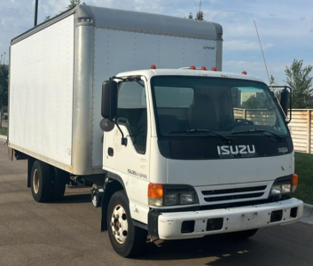 2005 ISUZU NPR - TURBO DIESEL!