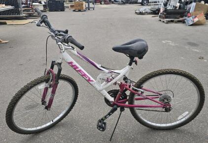 Huffy TrailRunner Mountain Bike- White And Pink 18 Speed