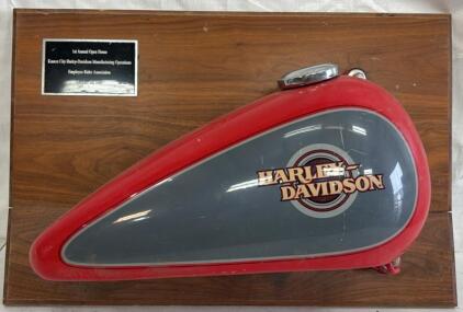 Vintage Harley-Davidson Fuel Tank Plaque / 24&rdquo; L x 16&rdquo; H