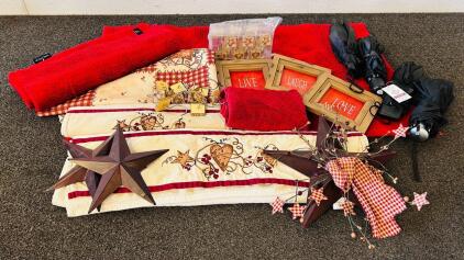 Rustic Themed Bathroom Decor: Rugs, Shower Curtain, Hooks, Hand Towels, And (4) Umbrellas