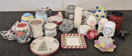 (9) Wax Warmers, Home Decor, Candle Holders And More!
