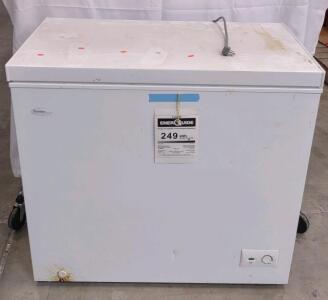 3'x 22"x 33&frac12;" Danby Diplomat (White) Mini Freezer