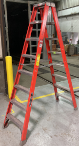 8ft Louisville Twin Step Ladder 300lb Cap Model FM1508