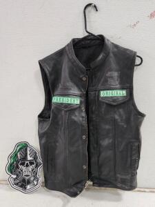 (1) Street And Steel Leather Vest W/ Patches