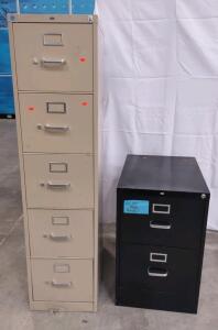 (1) 18&frac12;"x 25"x 29" (Black) 2-Drawer Metal Filing Cabinet & (1) 15"x 26&frac12;"x 5' (White) 5-Drawer Filing Cabinet