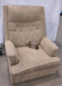 A Cushioned Curved Back Chair w/ Legs