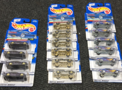 (16) X-Ray Cruiser Series Hot Wheels