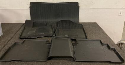 5-Piece Tucson Car Floor Mat Set