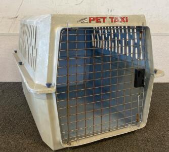 26&rdquo;x18&rdquo;x17 Petmate Pet Taxi