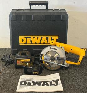 DeWalt 14.4 Volt DW935 5 3/8&rdquo; Trim Saw Kit (Like New)