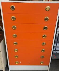 Vintage Dresser H 3&rsquo; 10&rdquo; W 2&rsquo; 5&rdquo; L 1&rsquo; 4&rdquo;