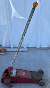 Hydraulic Floor Jack