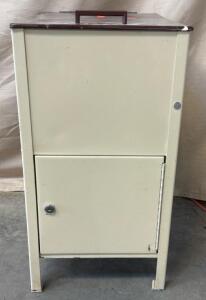 Small Metal Filing Cabinet H 2&rsquo; 1&rdquo; W 1&rsquo; 1.5&rdquo; L 1&rsquo; 5.5&rdquo;