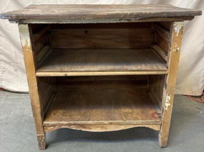 Wooden Cabinet H 2&rsquo; 5&rdquo; W 2&rsquo; 7.5&rdquo; L 1&rsquo; 6.5&rdquo;