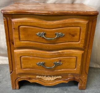 Wooden Endtable H 1&rsquo; 11&rdquo; W 1&rsquo; 10.5&rdquo; L 1&rsquo; 4&rdquo;