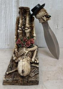 (3) Hidden Dagger Skeleton Statues