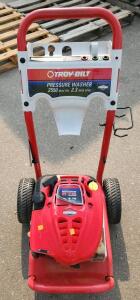 Troy-Bilt Pressure Washer, 2550 PSI, 2.3 GPM, Briggs & Stratton 675 Series