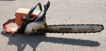 STIHL MS 250 Gas-Powered Chainsaw, 16-inch Bar, 45.4cc Engine