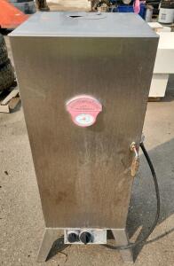 Great Outdoors Smoky Mountain Series Propane Smoker with Built-in Thermometer
