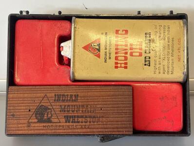 Indian Mountain Whetstones &ldquo;Original Arkansas Oil Stone&rdquo; Honing Kit