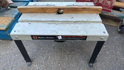 Craftsman Router w/ Small Black& Decker Table