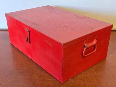 Heavy Duty Metal Lockbox w/ Foam-Padded Bottom - 9&frac14;"H x 24&frac14;"W x 15&frac12;"D