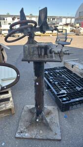 Paint Shaker On Heavy Stand
