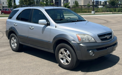2005 KIA SORENTO EX - SUNROOF!