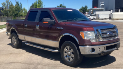 2010 FORD F-150 - 4X4!