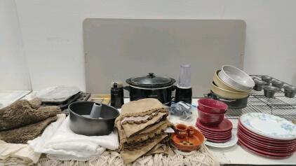 Hamilton Beach Crock-Pot, kitchen smith by bella, capresso and assorted baking ware macrame curtains and more