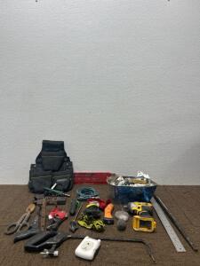 (1) 24&rdquo; Milti-Purpose Trim guard (2) Head lamps (1) Air hose and more.