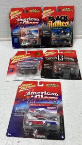 (5) Johnny Lightning Die Cast 1.64