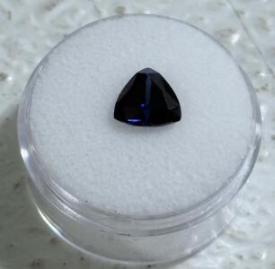 (1) 3.20ct. Natural Blue Sapphire 8x8mm Trillion Cut Faceted Gemstone
