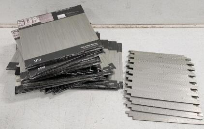 (32) Silverina Interlocking Peel And Stick Mosaics