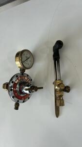 (1)Harris Cutting Torch (1)Harris Model 40-15 Acetylene Regulator