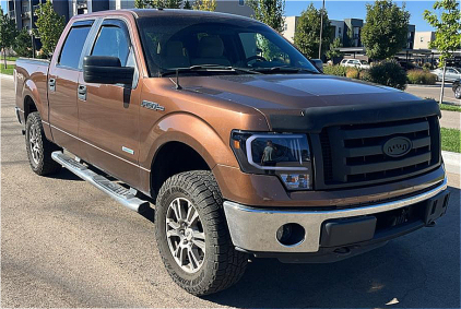 2011 FORD F-150 - 4X4!