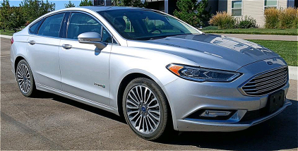 2017 FORD FUSION HYBRID - SUN ROOF!