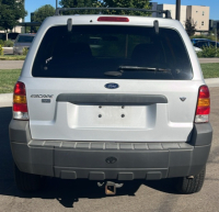 2005 FORD ESCAPE - 4x4! 110K MILES! - 6