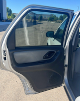 2005 FORD ESCAPE - 4x4! 110K MILES! - 14