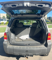 2005 FORD ESCAPE - 4x4! 110K MILES! - 32