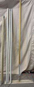 5 Metal Poles and Metal Squegee