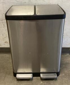 Step-On Separated Recycle And Trash Can
