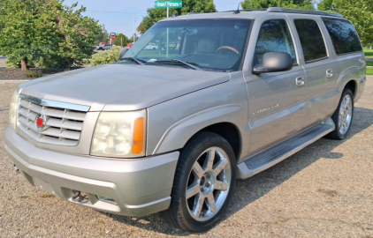 2005 CADILLAC ESCALADE - 4X4!