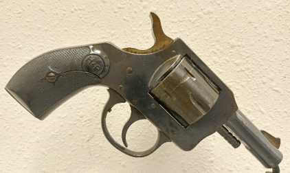 H & R Model 732 .32 Revolver -- BB026951