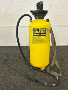 (1) Smith Deluxe Sprayer For Home And Garden