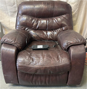 Brown Leather Recliner H 3&rsquo; 1&rdquo; W 3&rsquo; L 2&rsquo; 8&rdquo;