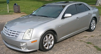 2005 CADILLAC STS - SUNROOF!