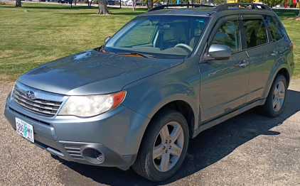 2010 SUBARU FORESTER - AWD!
