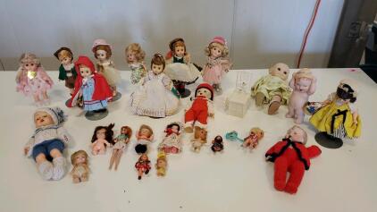 Large Collection Of Vintage Dolls